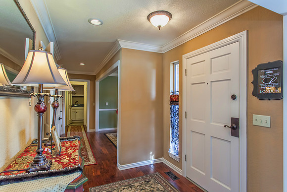 525 Realty