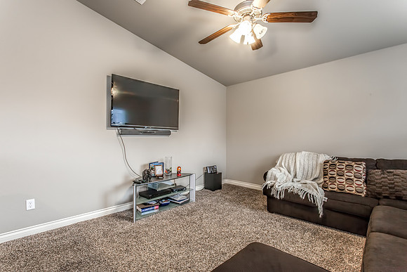 11_Living Room