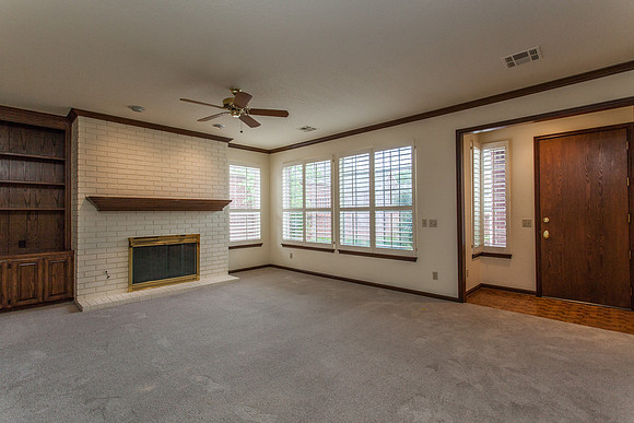 18_Living Room