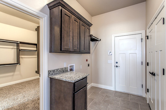 14_Laundry Room