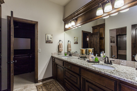 22_Bathroom