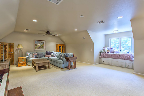 Bonus Room