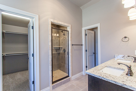 24_Bathroom, Master