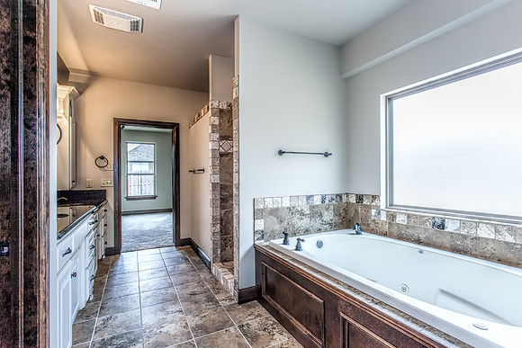 37_Bathroom, Master