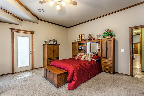 21_Master Bedroom