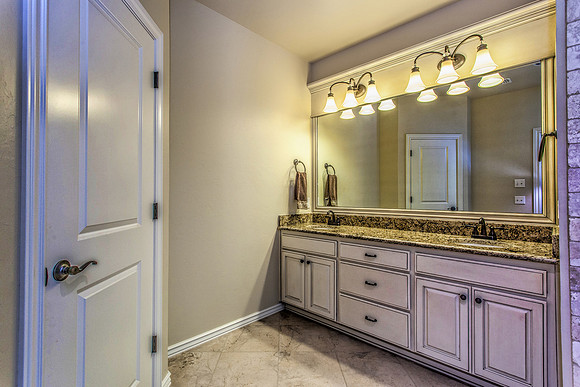 33_Master Bathroom