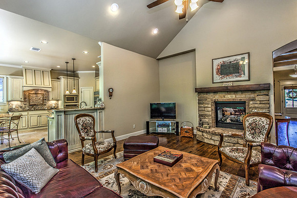 22_Living Room