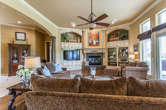14_Living Room