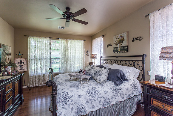 28_Bedroom, Master