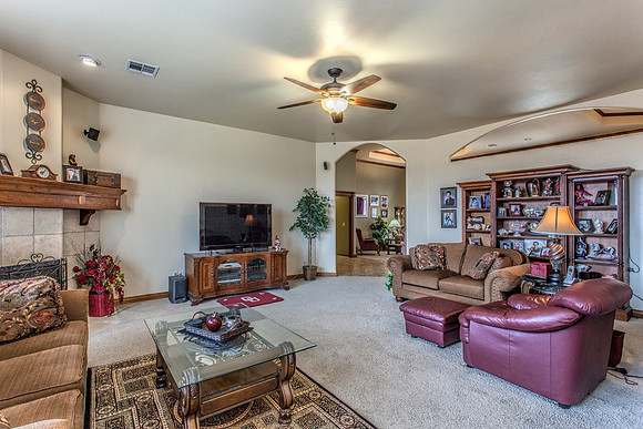 12_Living Room