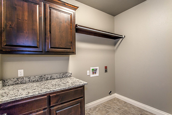 16_Laundry Room