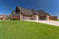 $395,000 - 616 Newport Bridge Dr, Edmond