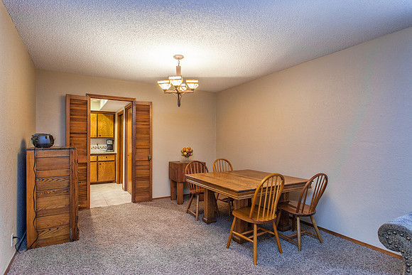 07_Dining Room