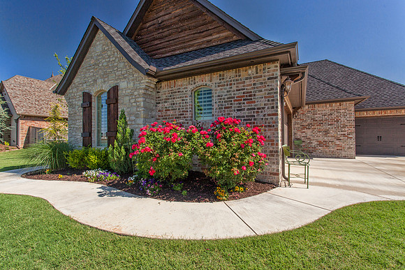 Krista Lusey - 525 Realty - 405-409-4000 - krista@lusey.com