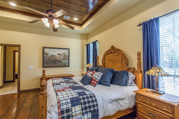 15_Bedroom, Master