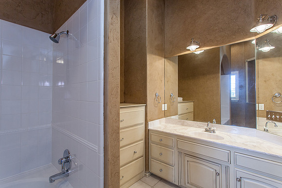 35_Bathroom