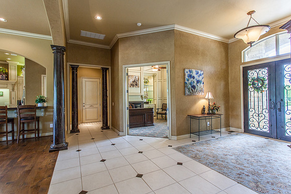 13_Entryway