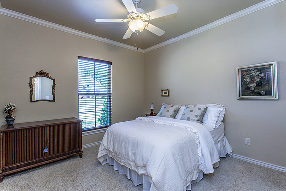 12_Bedroom
