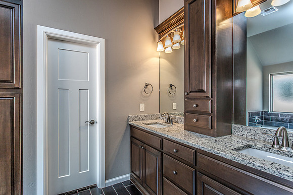 30_Master Bathroom