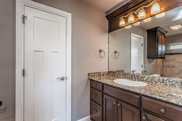 22_Bathroom