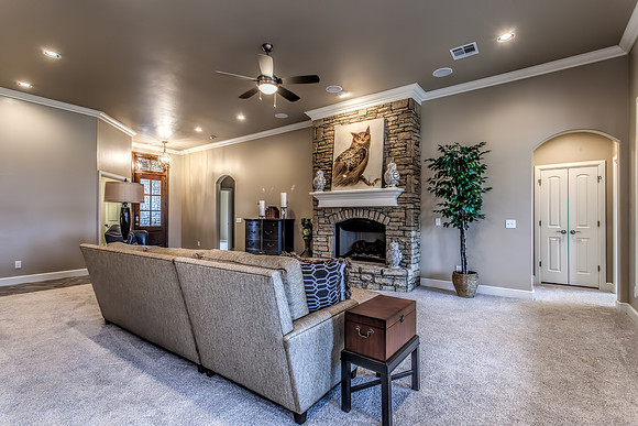 10_Living Room