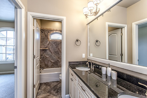 23_Bathroom