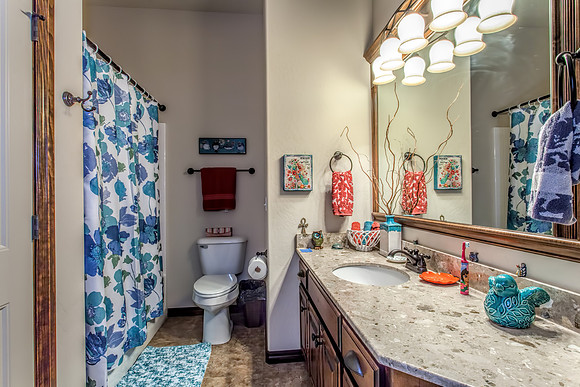 23_Bathroom