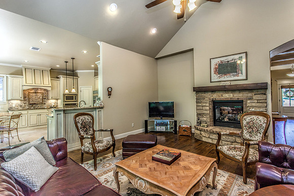 22_Living Room