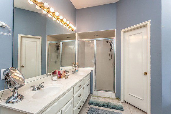 21_Master Bathroom
