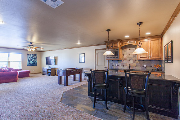 44_Family Room