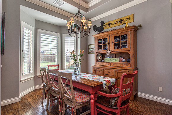 Krista Lusey - 525 Realty - 405-409-4000 - krista@lusey.com