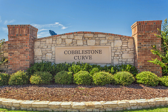 Cobblestone Curve