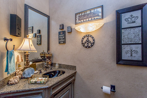 23_Bathroom