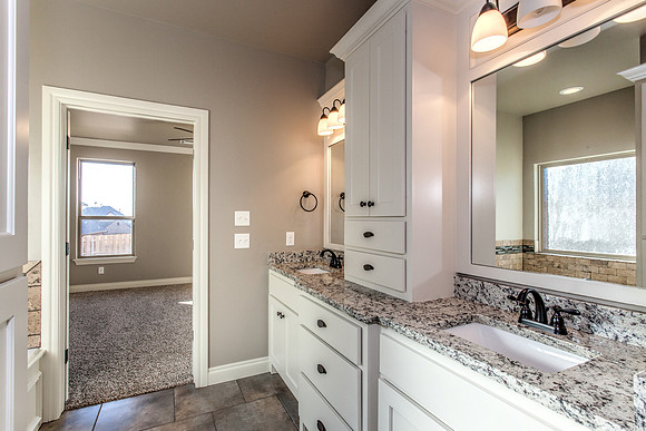 24_Master Bathroom