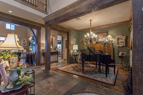 13_Entryway