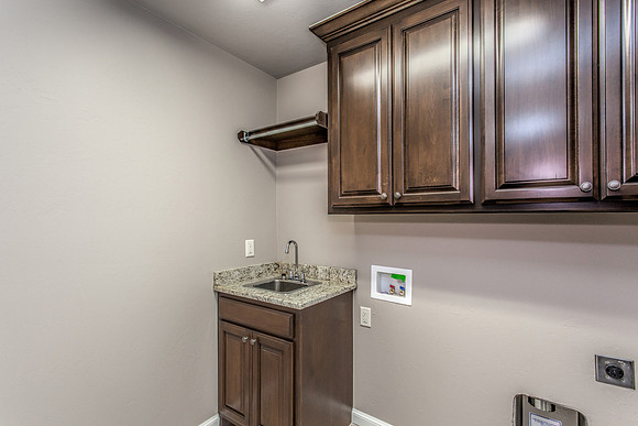 19_Laundry Room