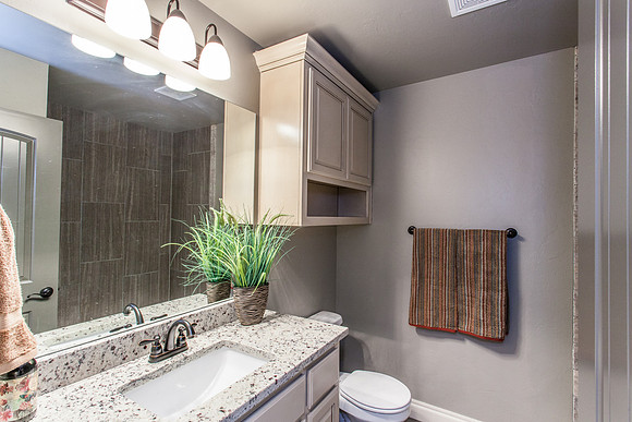 12_Bathroom