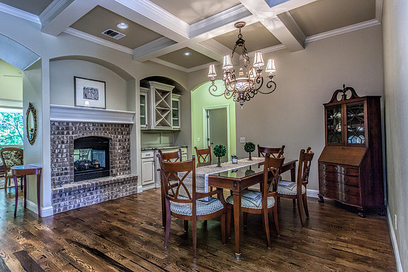 13_Dining Room