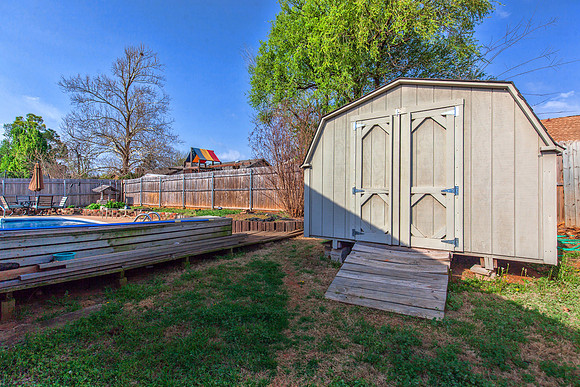 Shed