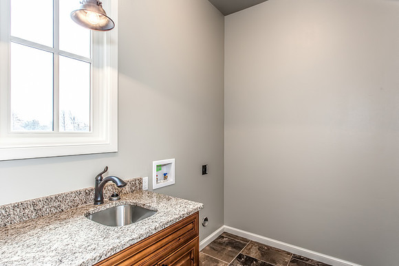 17_Laundry Room