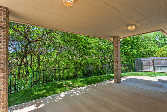 37_Exterior