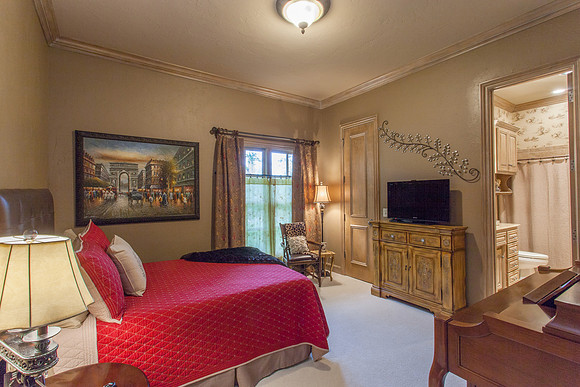 34_Bedroom