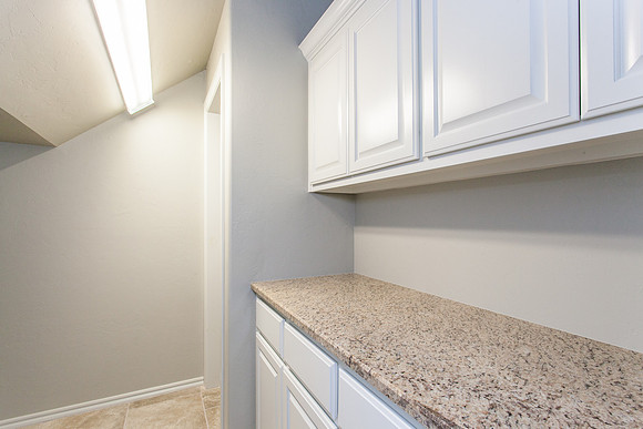 18_Laundry Room
