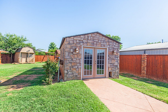 Pool House