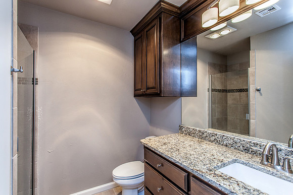 25_Bathroom
