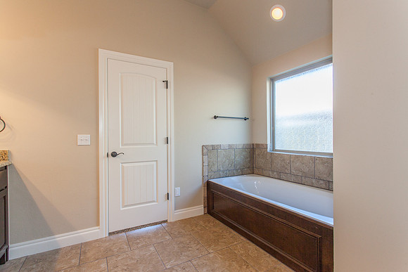 26_Bathroom, Master