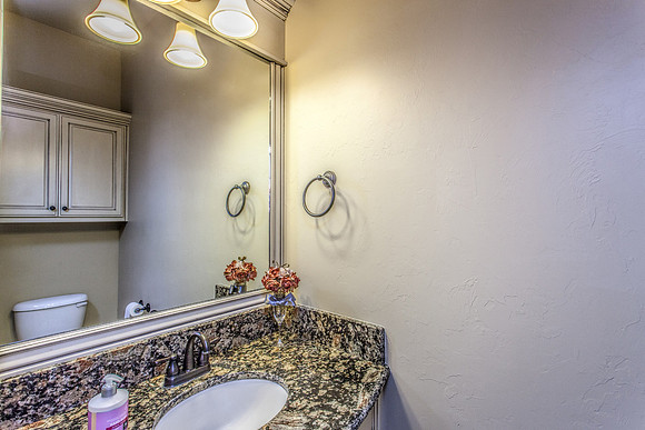 18_Bathroom