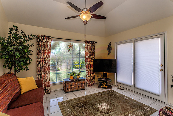 26_Family Room