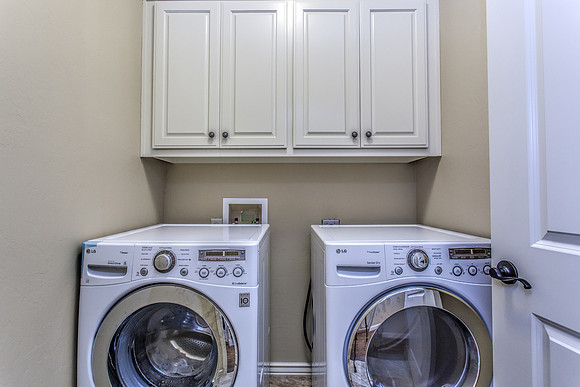 10_Laundry Room