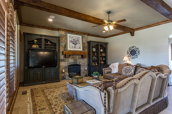 16_Living Room